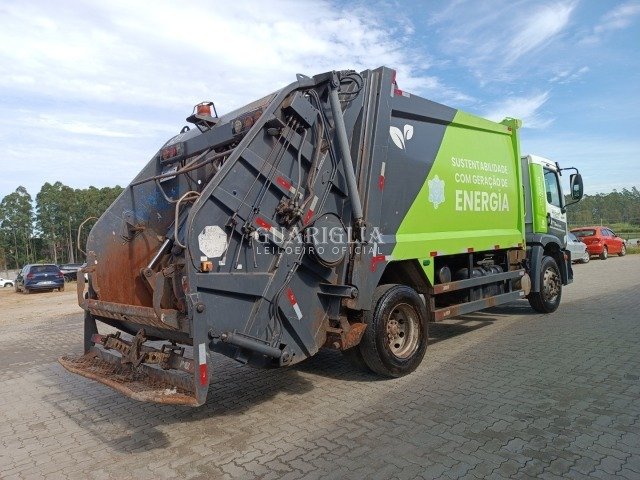 VOLKSWAGEN/17.260 CRM 4X2 - F*****2 - 2022 - 2023 - DIESEL